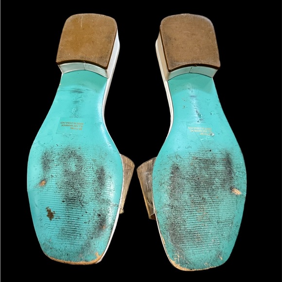 Betsey Johnson bride sandal - Picture 3 of 3